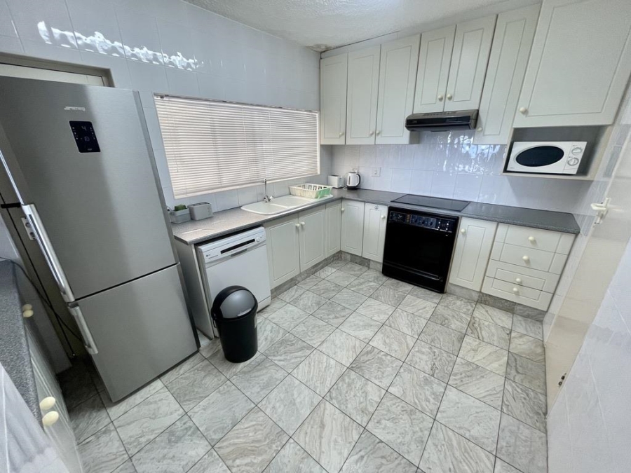 To Let 3 Bedroom Property for Rent in Umhlanga KwaZulu-Natal