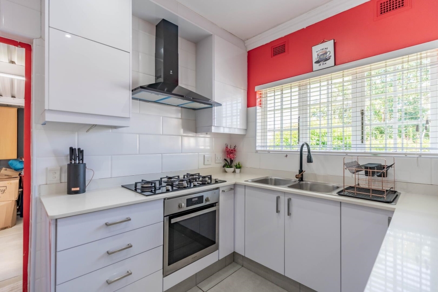 4 Bedroom Property for Sale in Kloof KwaZulu-Natal