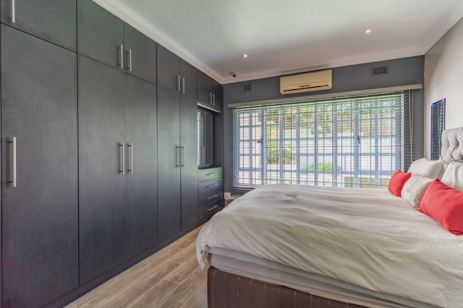 4 Bedroom Property for Sale in Kloof KwaZulu-Natal