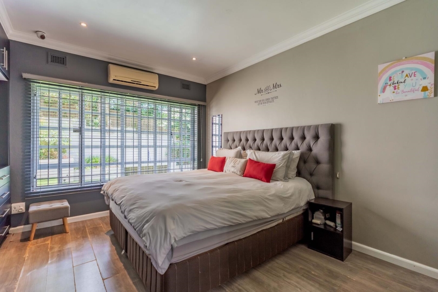 4 Bedroom Property for Sale in Kloof KwaZulu-Natal