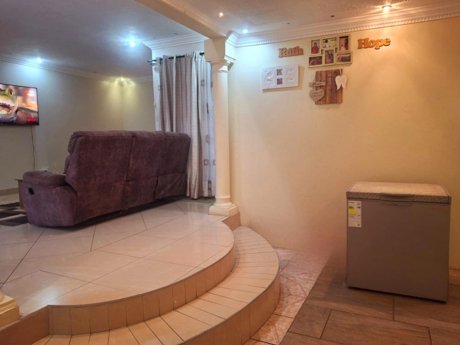 3 Bedroom Property for Sale in Woodview KwaZulu-Natal