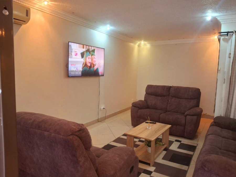 3 Bedroom Property for Sale in Woodview KwaZulu-Natal