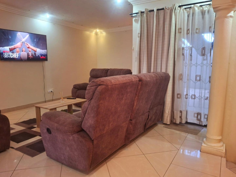 3 Bedroom Property for Sale in Woodview KwaZulu-Natal
