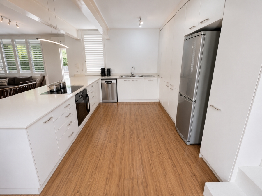 To Let 4 Bedroom Property for Rent in Umhlanga KwaZulu-Natal