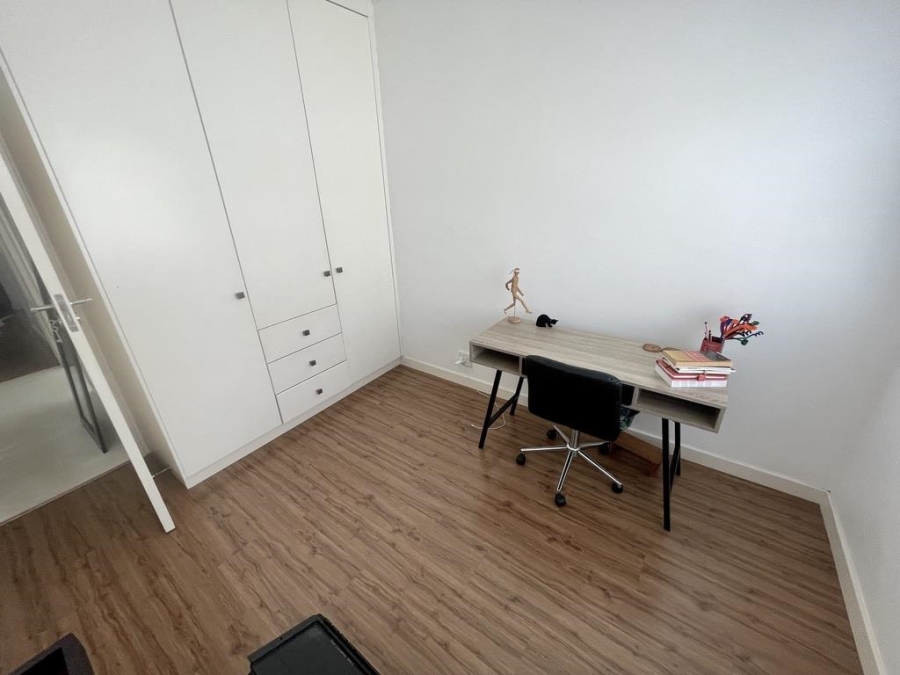 To Let 4 Bedroom Property for Rent in Umhlanga KwaZulu-Natal