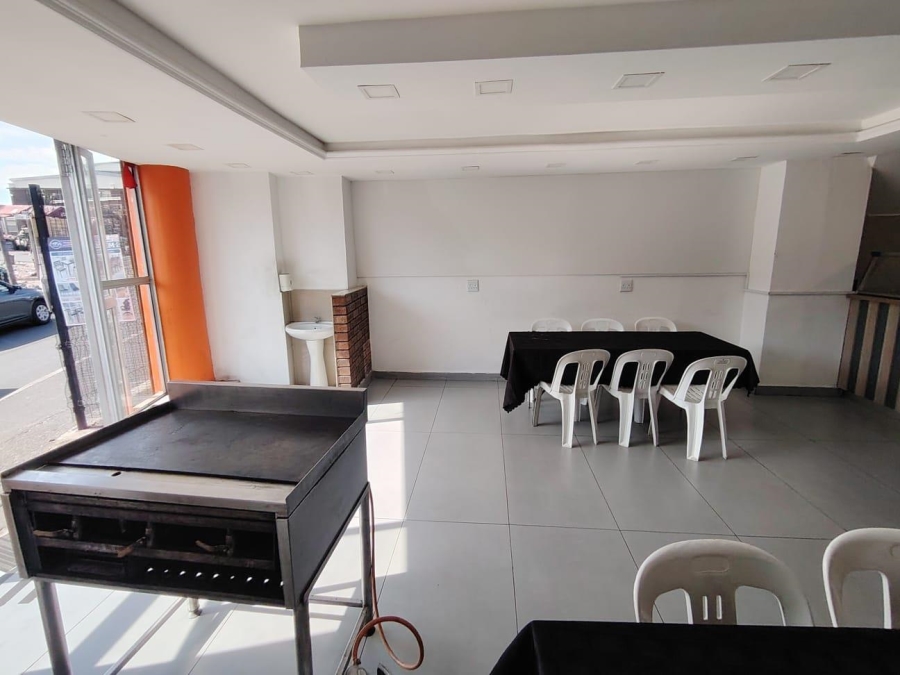 To Let Commercial Property for Rent in Chatsworth KwaZulu-Natal