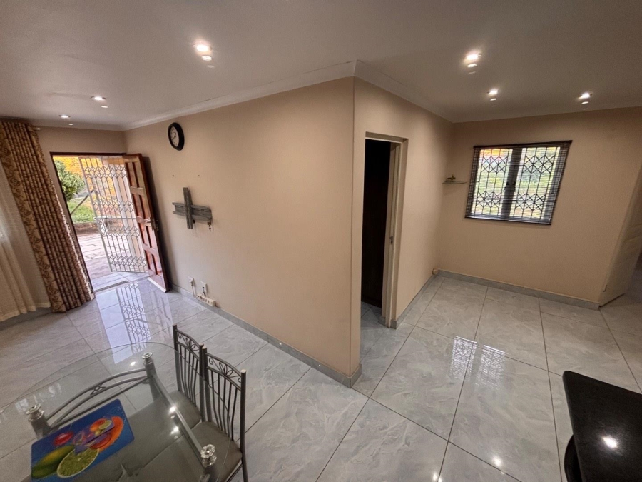 2 Bedroom Property for Sale in Hillcrest KwaZulu-Natal
