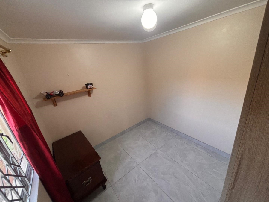 2 Bedroom Property for Sale in Hillcrest KwaZulu-Natal