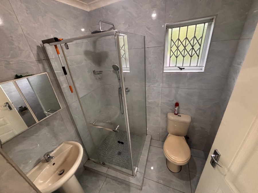 2 Bedroom Property for Sale in Hillcrest KwaZulu-Natal