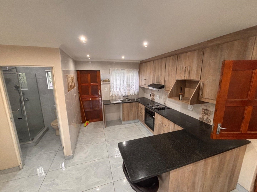 2 Bedroom Property for Sale in Hillcrest KwaZulu-Natal