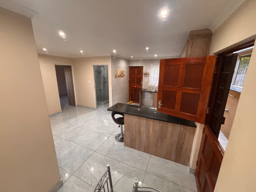 2 Bedroom Property for Sale in Hillcrest KwaZulu-Natal