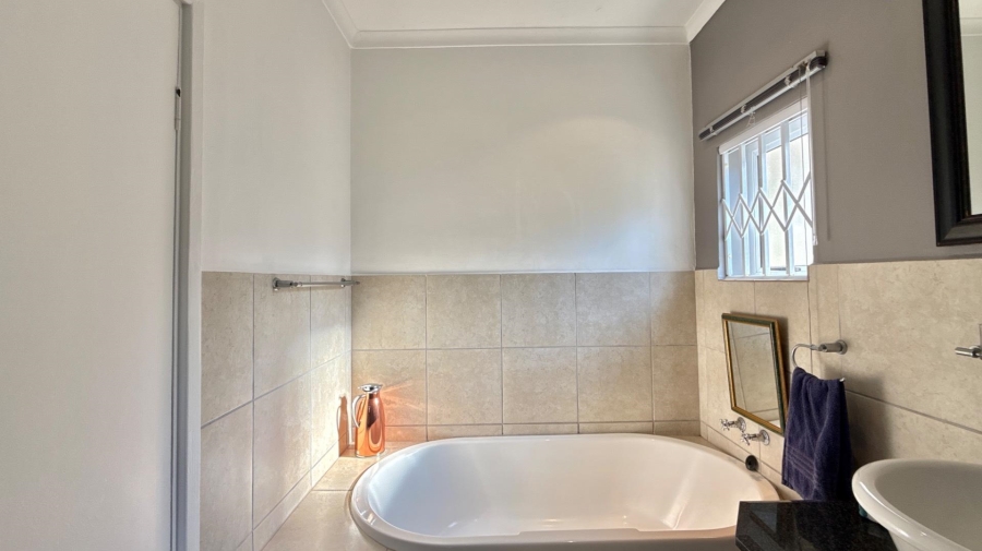 4 Bedroom Property for Sale in Ballito KwaZulu-Natal