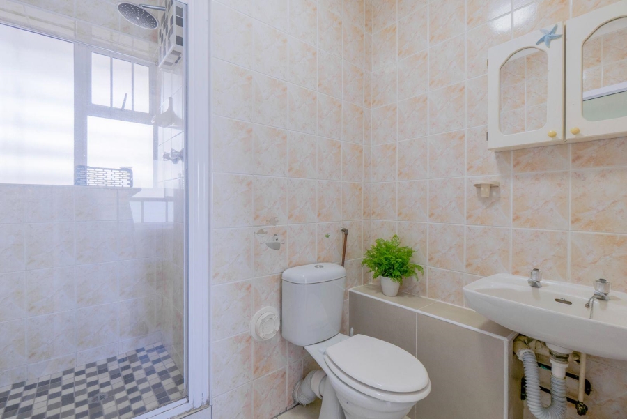 2 Bedroom Property for Sale in Amanzimtoti KwaZulu-Natal