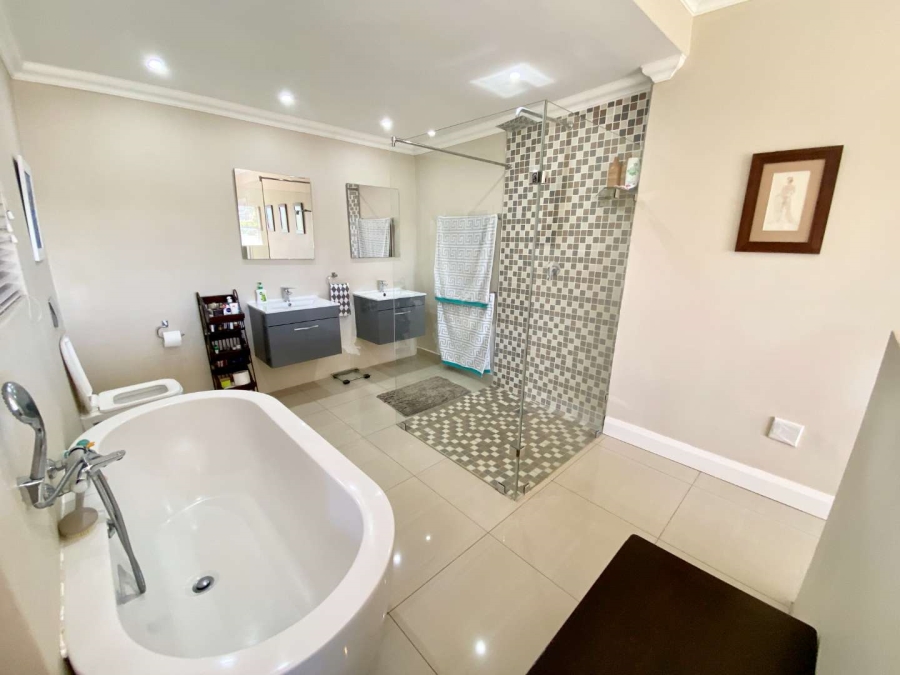 3 Bedroom Property for Sale in Durban North KwaZulu-Natal