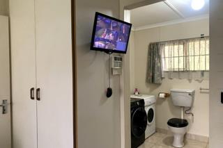 2 Bedroom Property for Sale in Waterfall KwaZulu-Natal