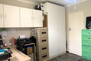 2 Bedroom Property for Sale in Waterfall KwaZulu-Natal