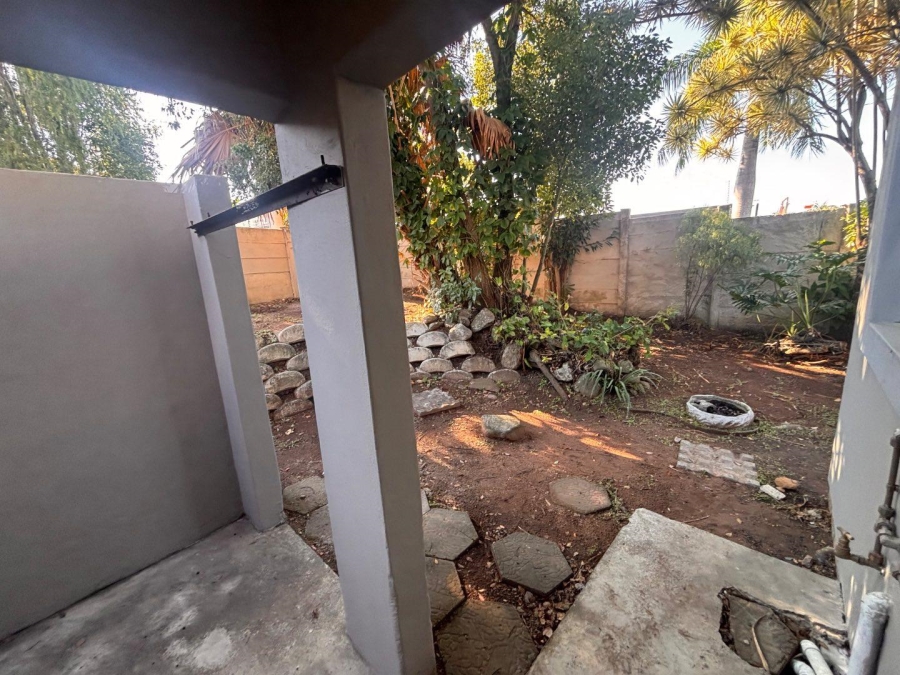 To Let 2 Bedroom Property for Rent in Malvern KwaZulu-Natal