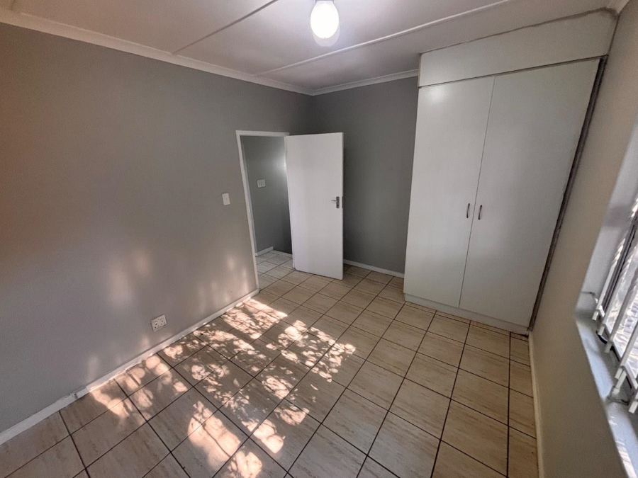 To Let 2 Bedroom Property for Rent in Malvern KwaZulu-Natal