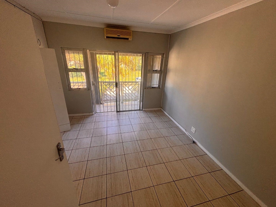 To Let 2 Bedroom Property for Rent in Malvern KwaZulu-Natal