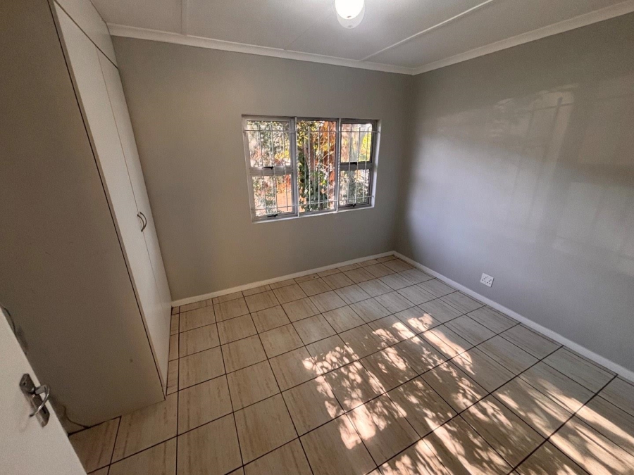 To Let 2 Bedroom Property for Rent in Malvern KwaZulu-Natal