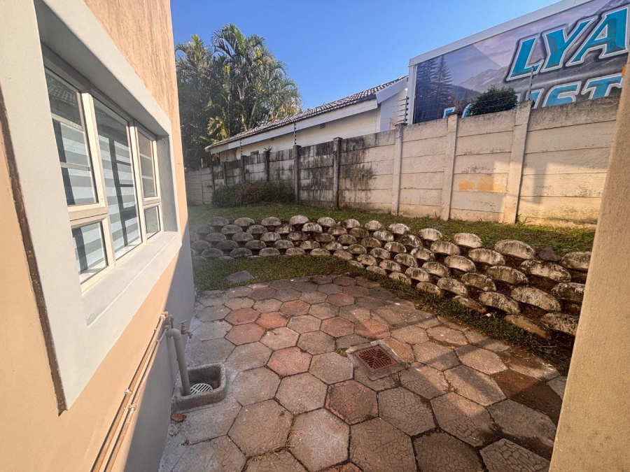To Let 3 Bedroom Property for Rent in Malvern KwaZulu-Natal
