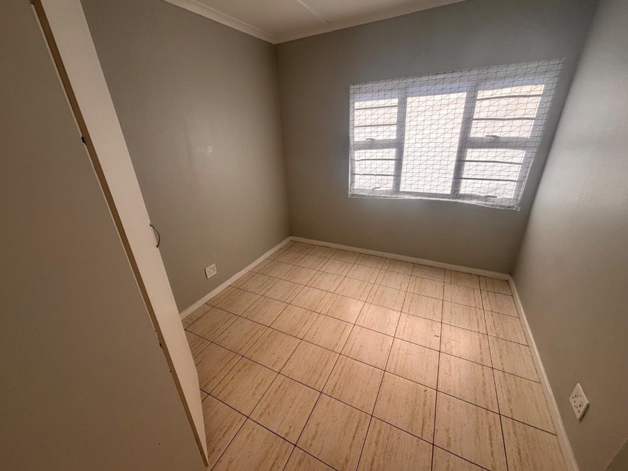 To Let 3 Bedroom Property for Rent in Malvern KwaZulu-Natal