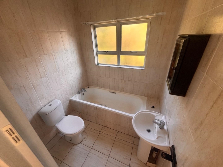 To Let 3 Bedroom Property for Rent in Malvern KwaZulu-Natal