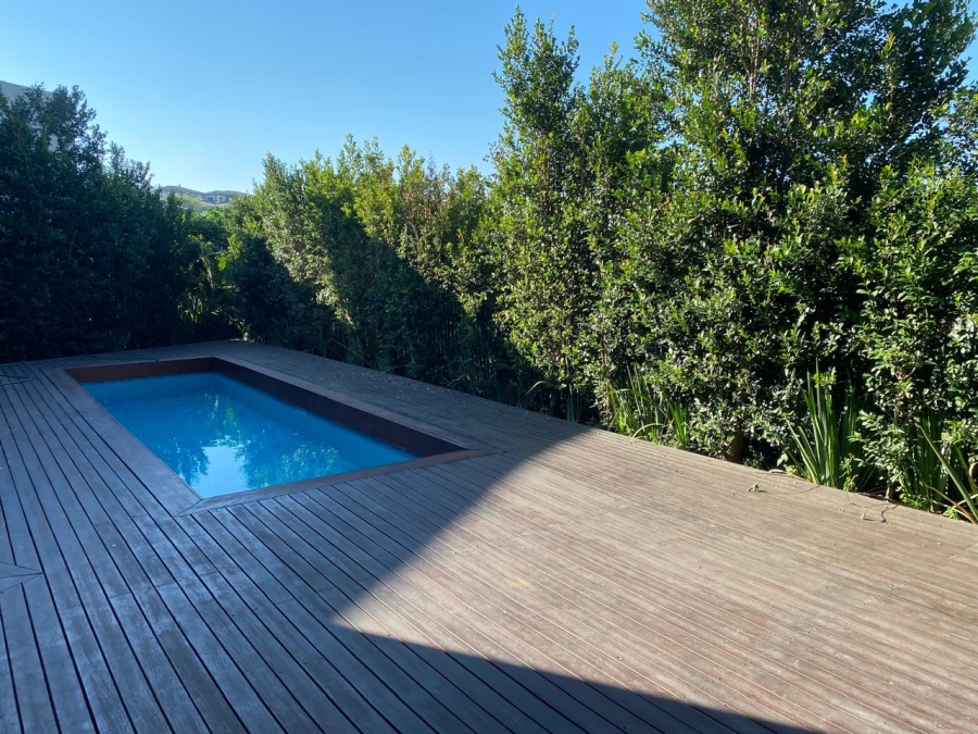 To Let 4 Bedroom Property for Rent in Palm Lakes Estate KwaZulu-Natal