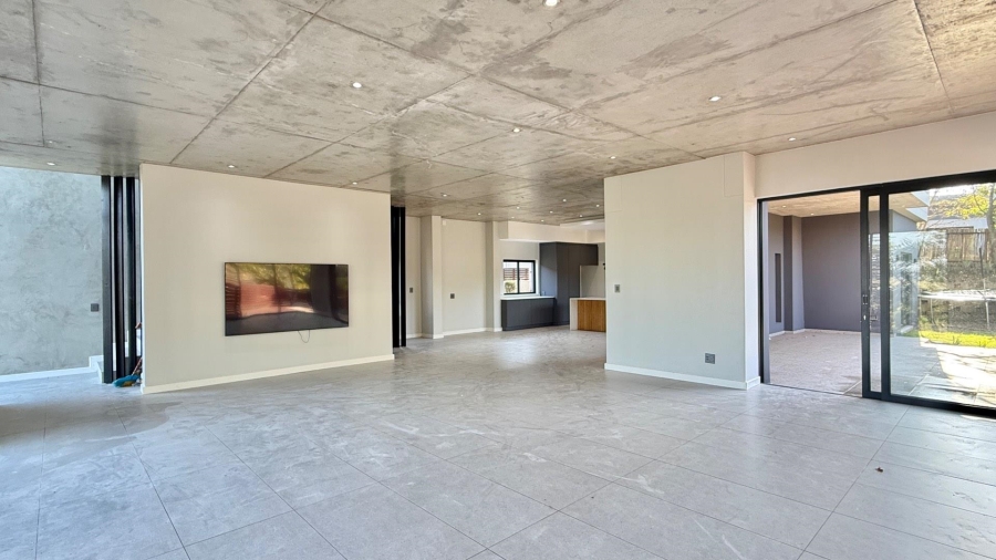 To Let 5 Bedroom Property for Rent in Palm Lakes Estate KwaZulu-Natal