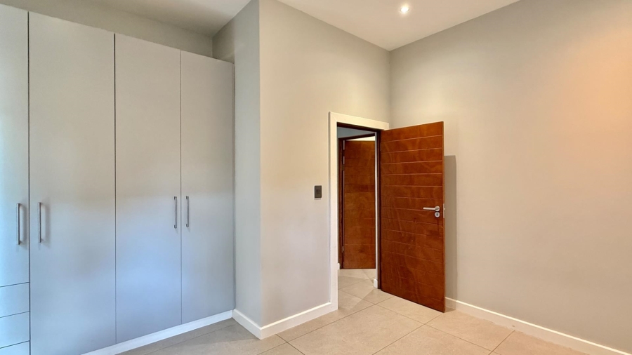 To Let 5 Bedroom Property for Rent in Palm Lakes Estate KwaZulu-Natal