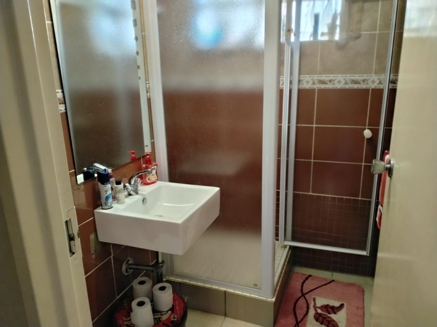 1 Bedroom Property for Sale in North Beach KwaZulu-Natal