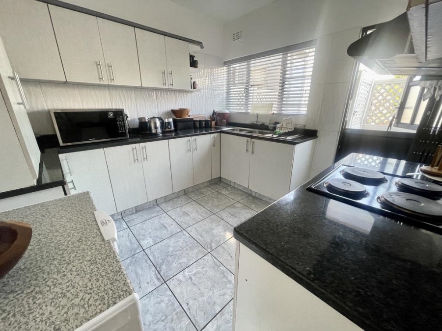 To Let 4 Bedroom Property for Rent in La Lucia KwaZulu-Natal