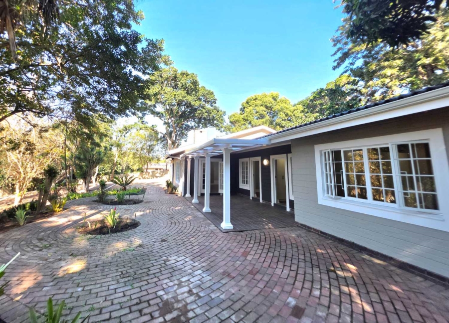 4 Bedroom Property for Sale in Kloof KwaZulu-Natal
