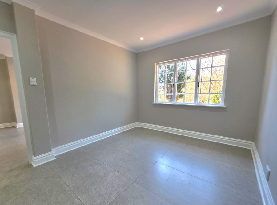 4 Bedroom Property for Sale in Kloof KwaZulu-Natal