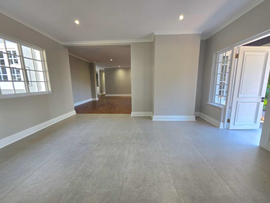 4 Bedroom Property for Sale in Kloof KwaZulu-Natal