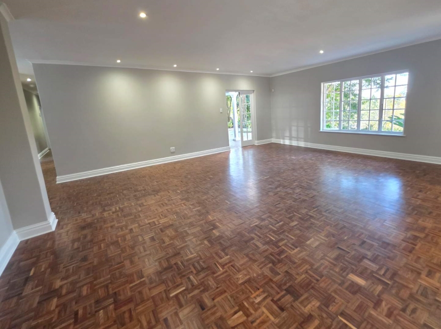 4 Bedroom Property for Sale in Kloof KwaZulu-Natal