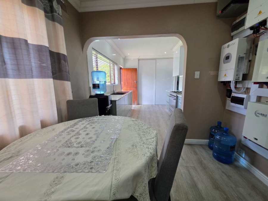 6 Bedroom Property for Sale in Northdene KwaZulu-Natal
