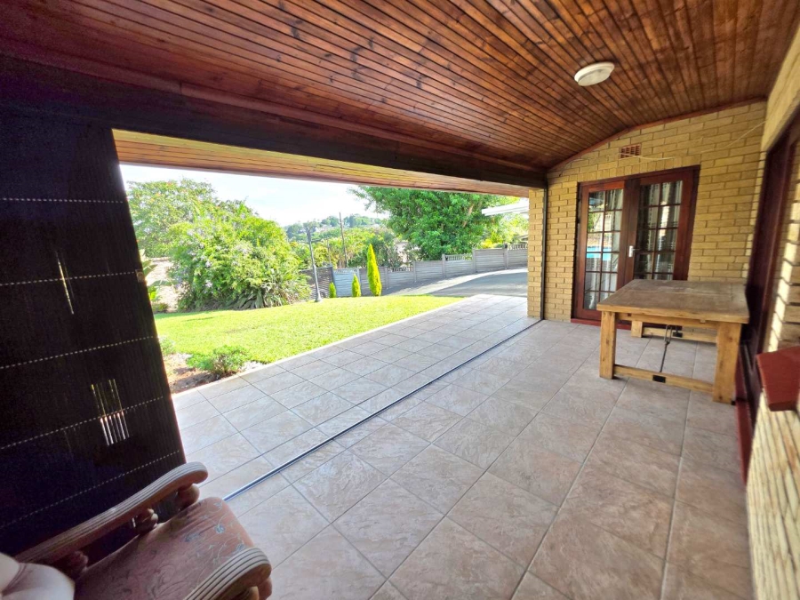 6 Bedroom Property for Sale in Northdene KwaZulu-Natal