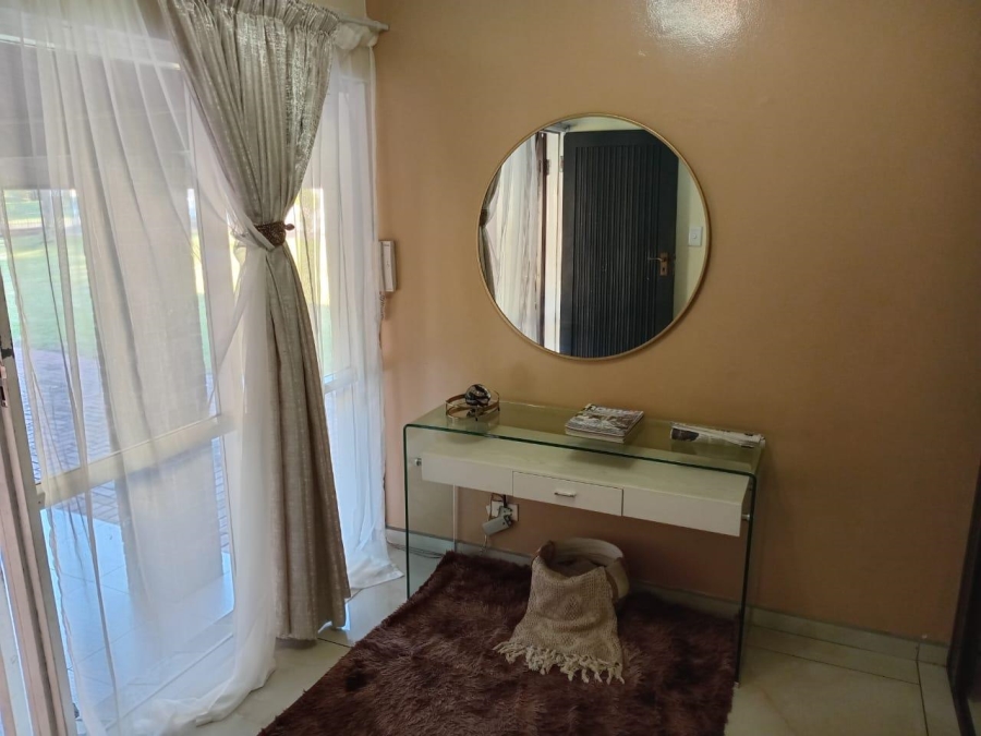 4 Bedroom Property for Sale in Meer En See KwaZulu-Natal