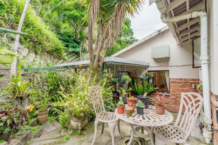2 Bedroom Property for Sale in Kloof KwaZulu-Natal