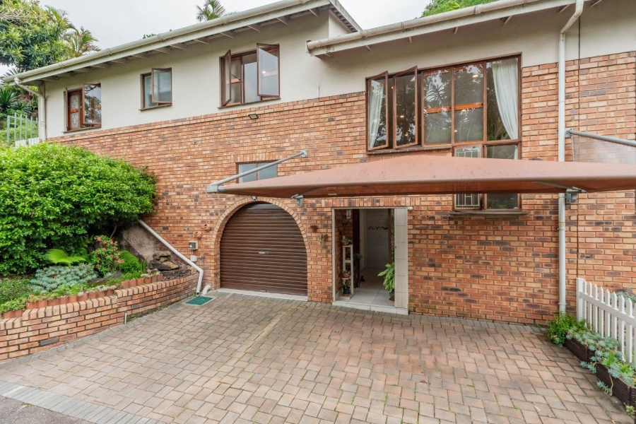 2 Bedroom Property for Sale in Kloof KwaZulu-Natal