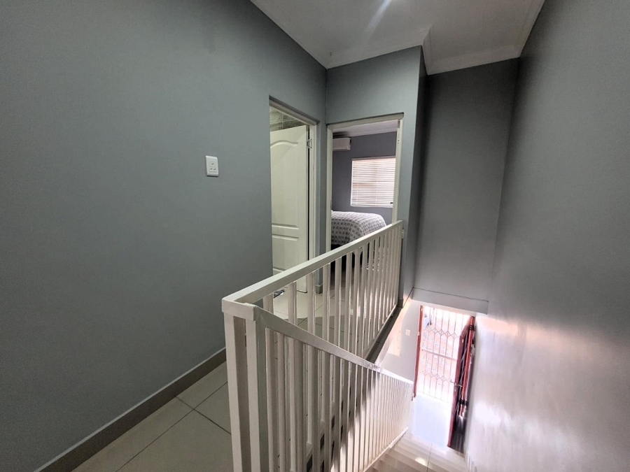 To Let 2 Bedroom Property for Rent in Durban North KwaZulu-Natal