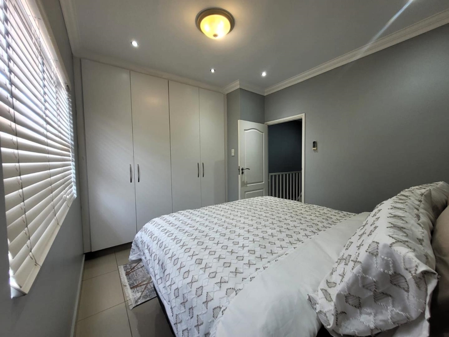 To Let 2 Bedroom Property for Rent in Durban North KwaZulu-Natal