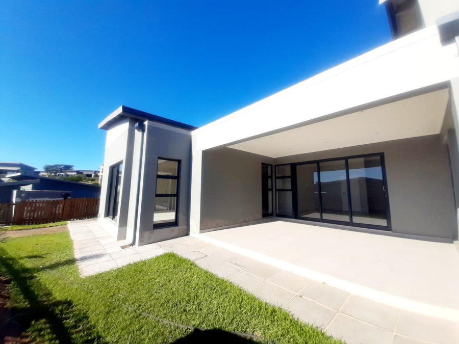 To Let 4 Bedroom Property for Rent in Palm Lakes Estate KwaZulu-Natal