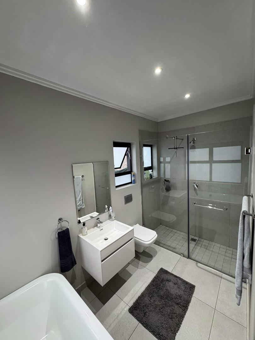 To Let 4 Bedroom Property for Rent in Palm Lakes Estate KwaZulu-Natal