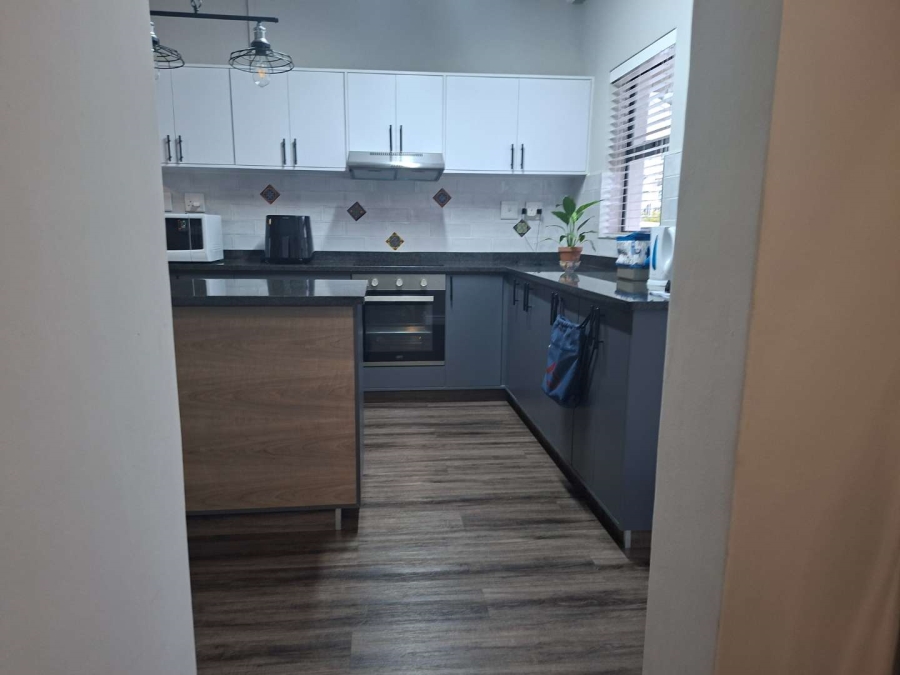 2 Bedroom Property for Sale in Manors KwaZulu-Natal