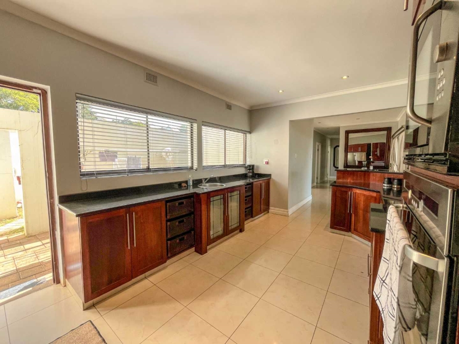 4 Bedroom Property for Sale in Umhlanga KwaZulu-Natal