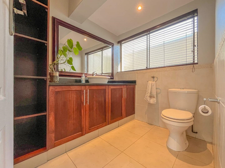 4 Bedroom Property for Sale in Umhlanga KwaZulu-Natal