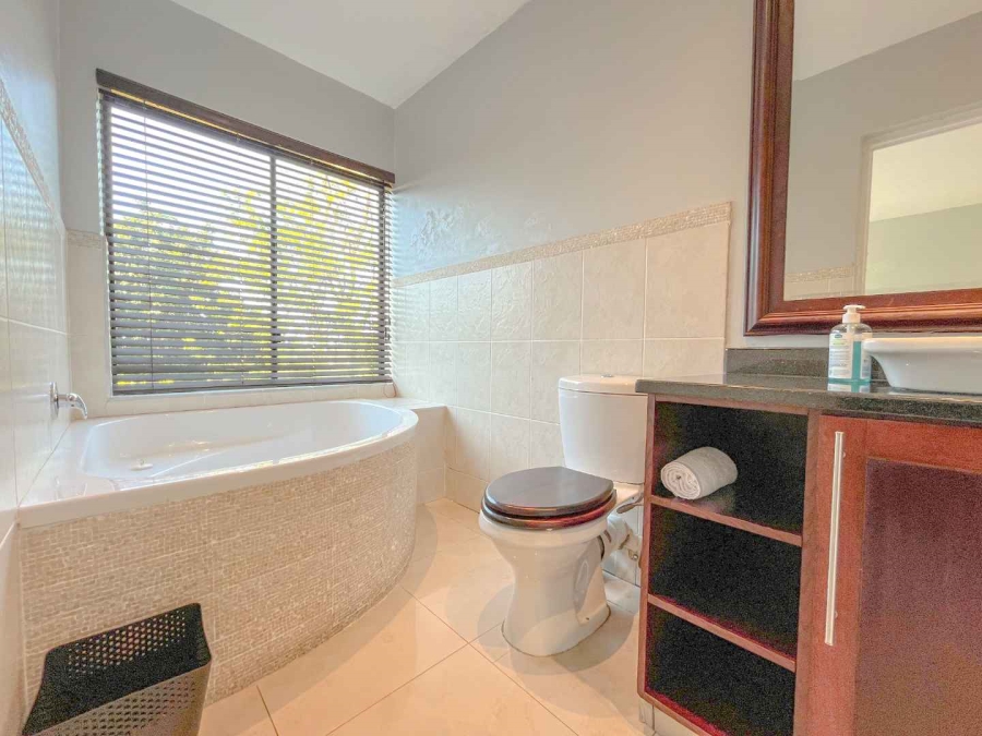 4 Bedroom Property for Sale in Umhlanga KwaZulu-Natal