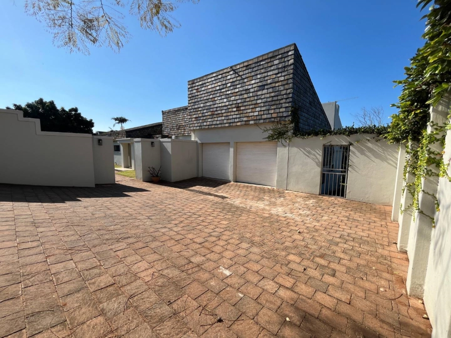 4 Bedroom Property for Sale in Umhlanga KwaZulu-Natal